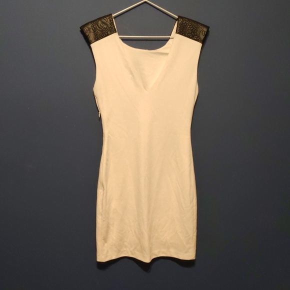 3/ $30 NWT guess dress - please view all photos - Picture 2 of 6